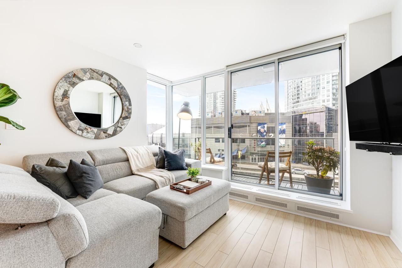 Heart Of Downtown 1 Bd Entire Condo - Pool, Gym, Parking, Office, Ac Vancouver Bagian luar foto