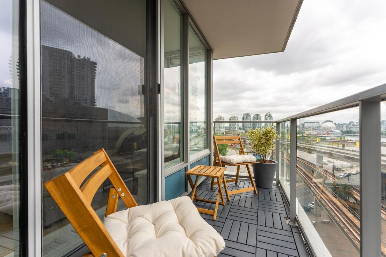 Heart Of Downtown 1 Bd Entire Condo - Pool, Gym, Parking, Office, Ac Vancouver Bagian luar foto