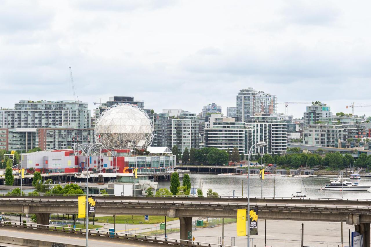 Heart Of Downtown 1 Bd Entire Condo - Pool, Gym, Parking, Office, Ac Vancouver Bagian luar foto